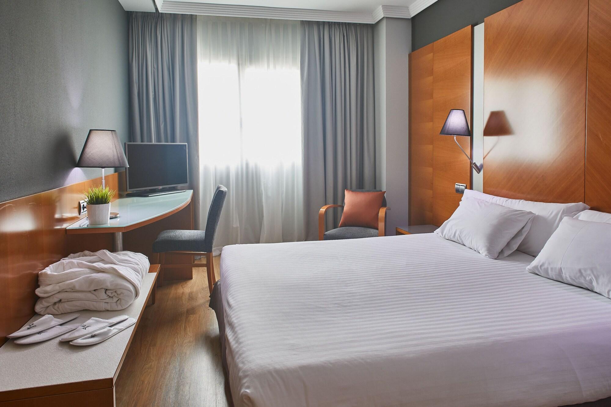 Silken Juan De Austria Hotel Valladolid Eksteriør billede